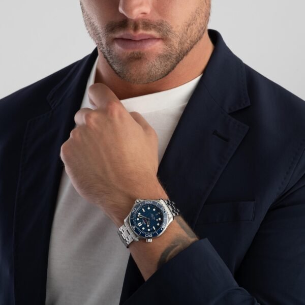 6 OMEGA Seamaster Diver 300M 42mm Co-Axial Master Chronometer Automatic Men's Watch