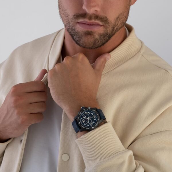 Breitling Endurance Pro 44mm Chronograph Navy Blue Rubber Strap Men’s Watch